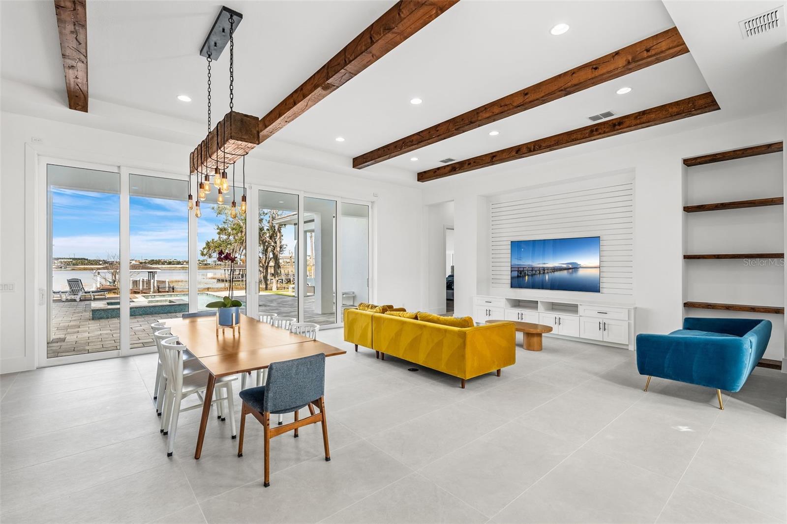 Image 11 of 79 For 6711 Point Hancock Drive