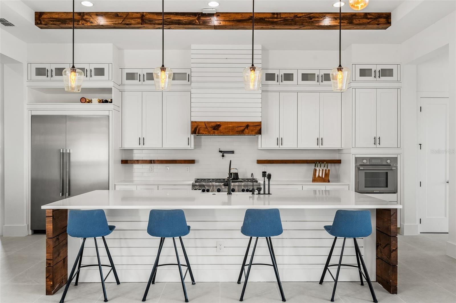 Image 21 of 79 For 6711 Point Hancock Drive