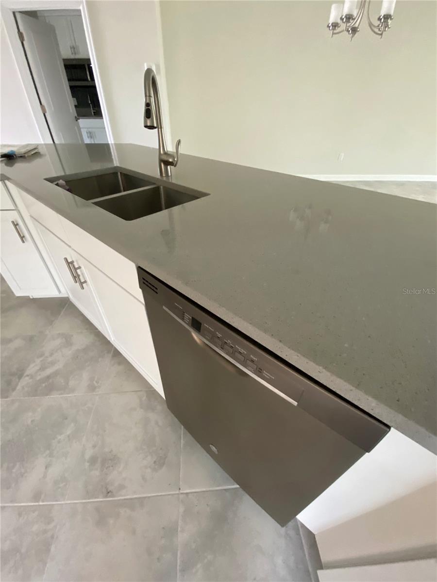 Image 23 of 34 For 502 Brunswick Drive