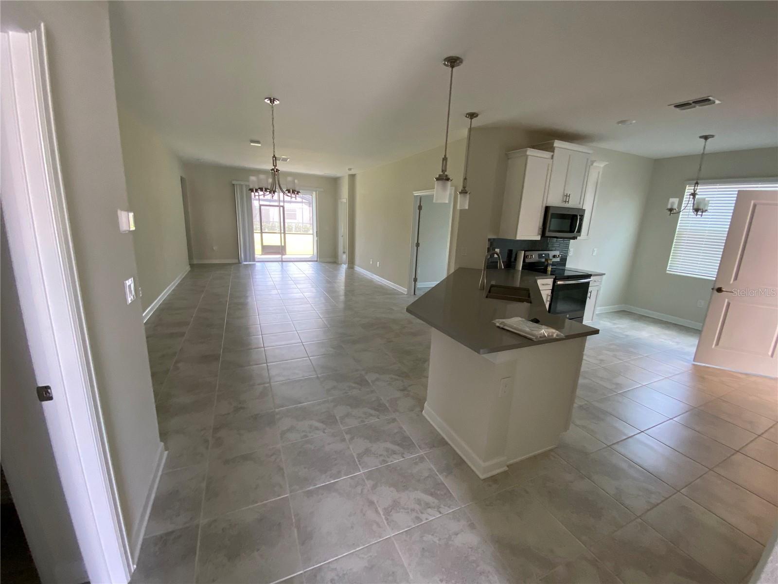 Image 7 of 34 For 502 Brunswick Drive