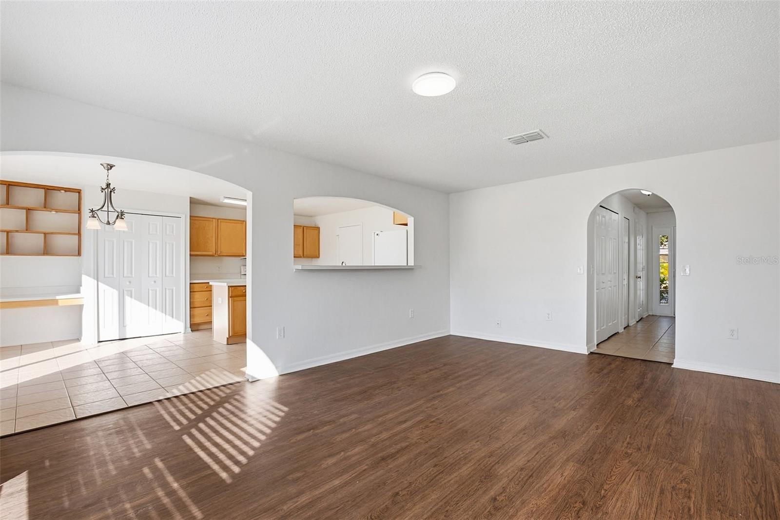 Image 18 of 39 For 1046 Brenton Leaf Drive