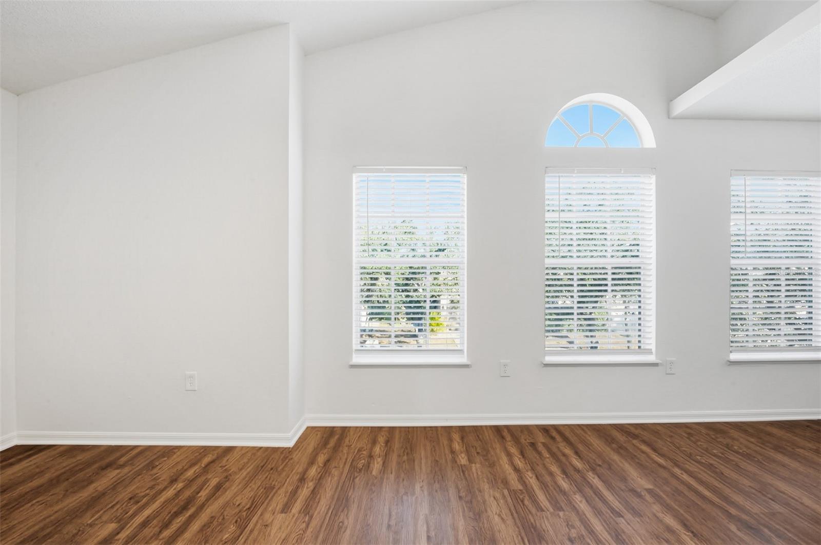 Image 22 of 39 For 1046 Brenton Leaf Drive