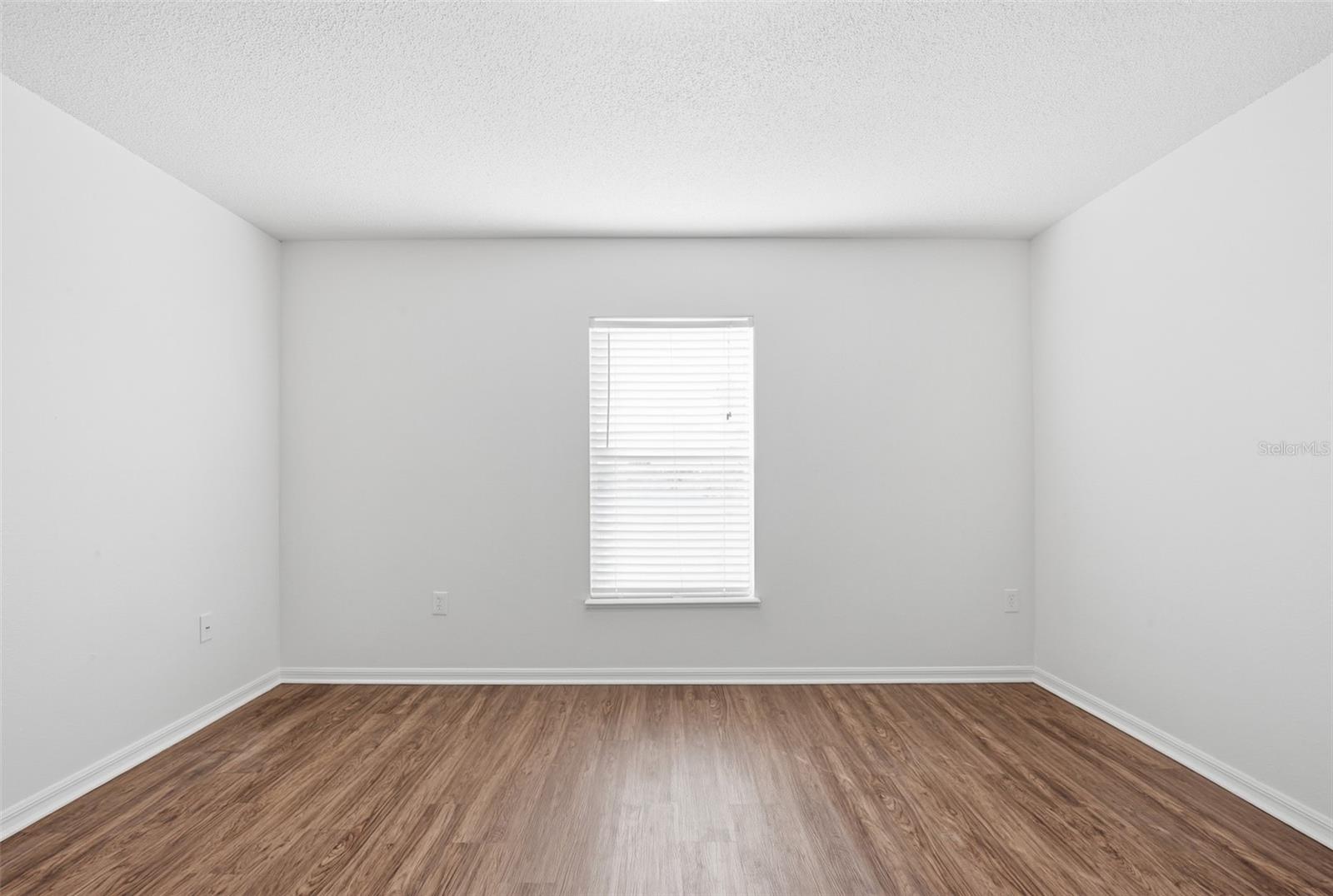 Image 29 of 39 For 1046 Brenton Leaf Drive