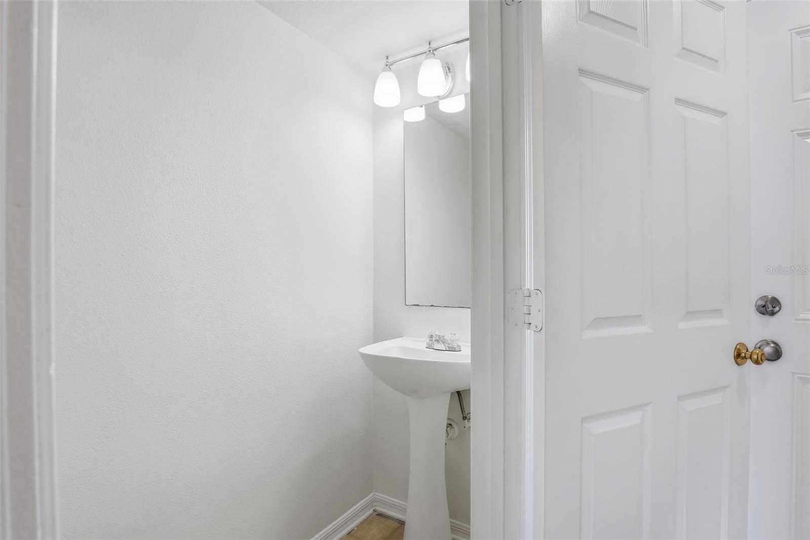 Image 31 of 39 For 1046 Brenton Leaf Drive