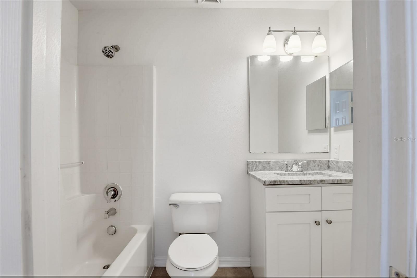 Image 34 of 39 For 1046 Brenton Leaf Drive