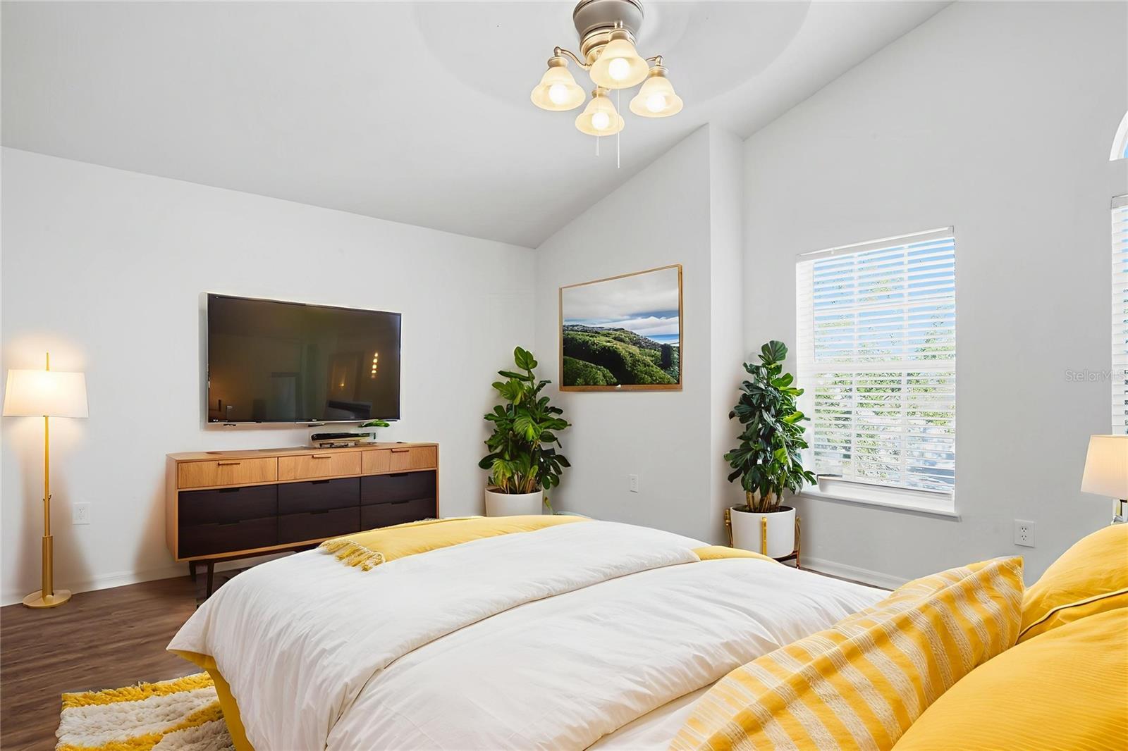 Image 4 of 39 For 1046 Brenton Leaf Drive