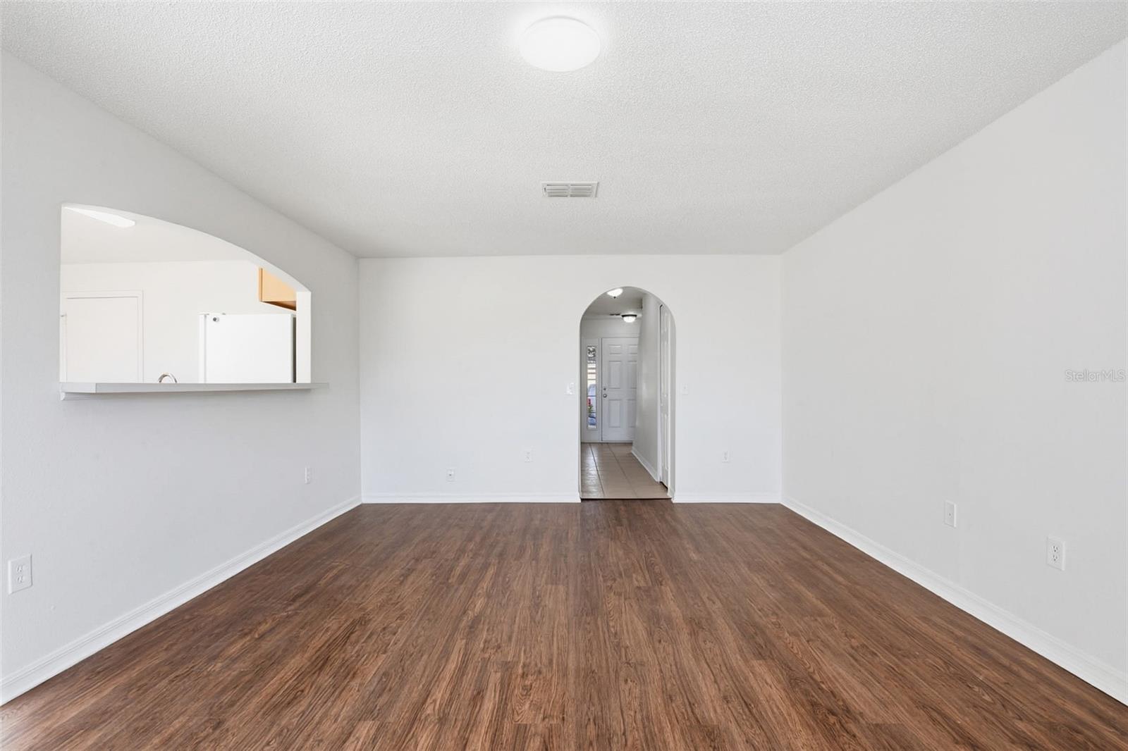 Image 9 of 39 For 1046 Brenton Leaf Drive