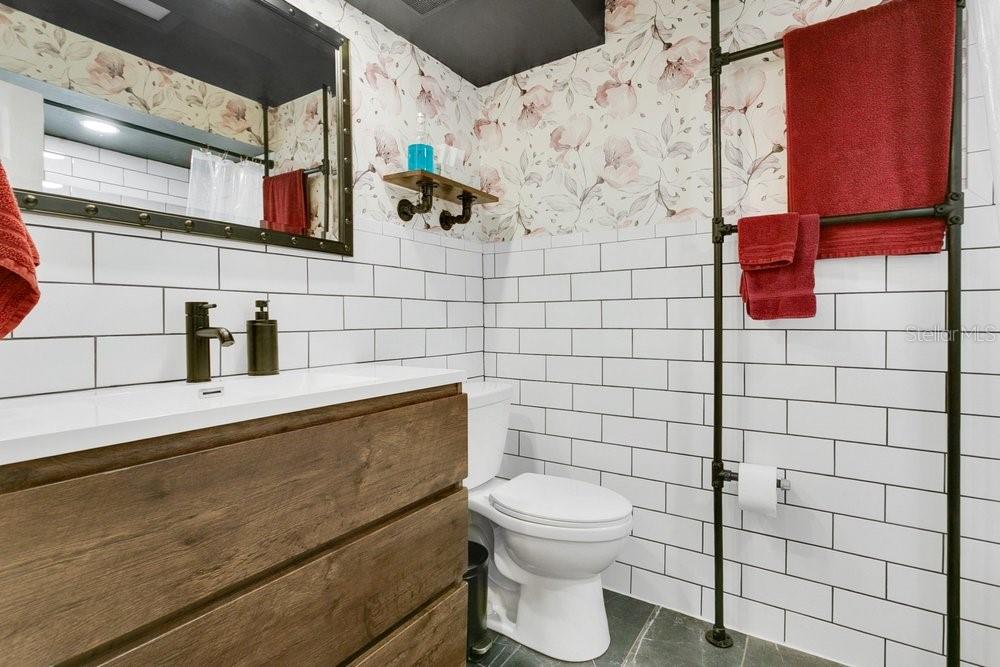 Image 12 of 33 For 223 Ranier Cove 111