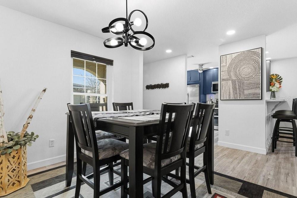 Image 2 of 33 For 223 Ranier Cove 111