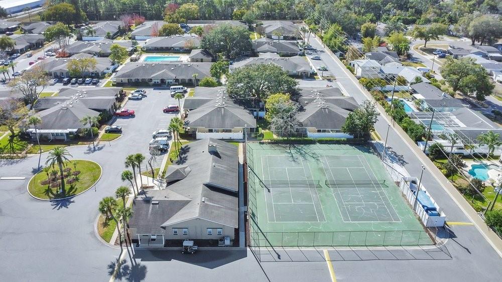 Image 24 of 33 For 223 Ranier Cove 111