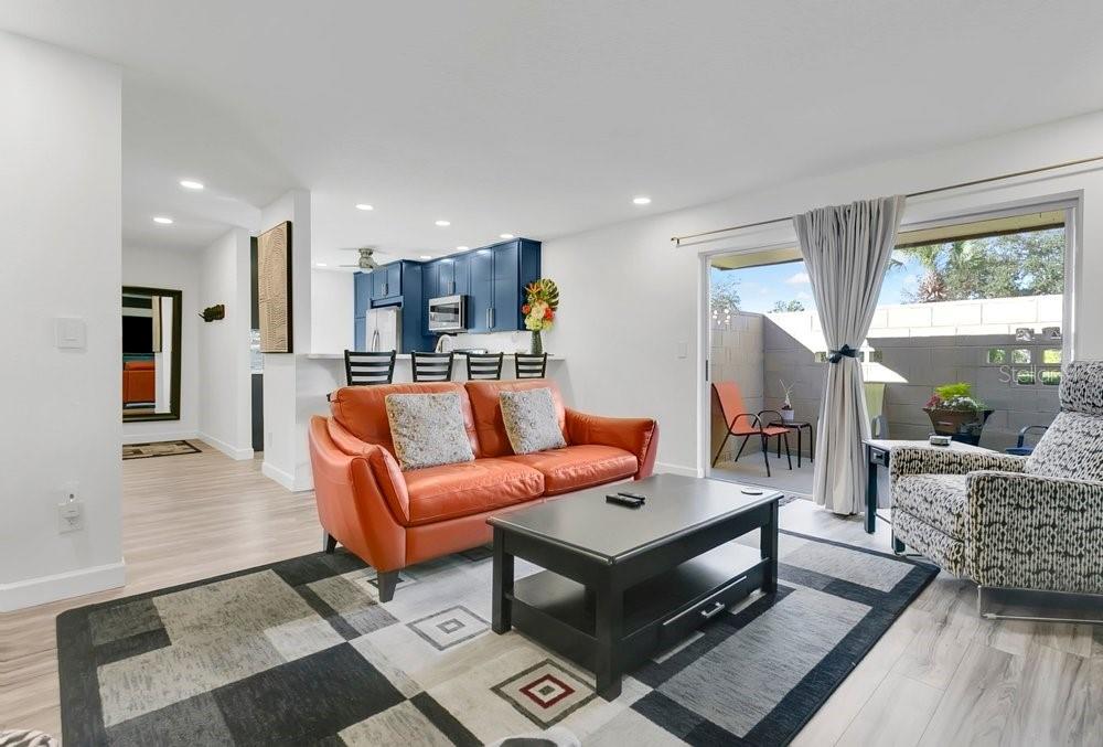 Image 7 of 33 For 223 Ranier Cove 111