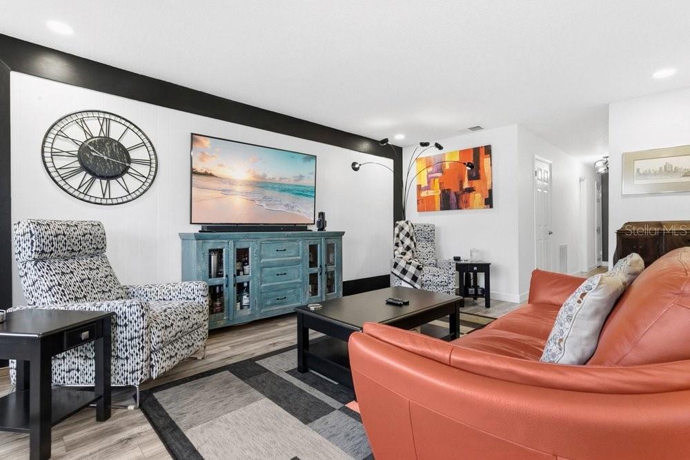 Image 8 of 33 For 223 Ranier Cove 111