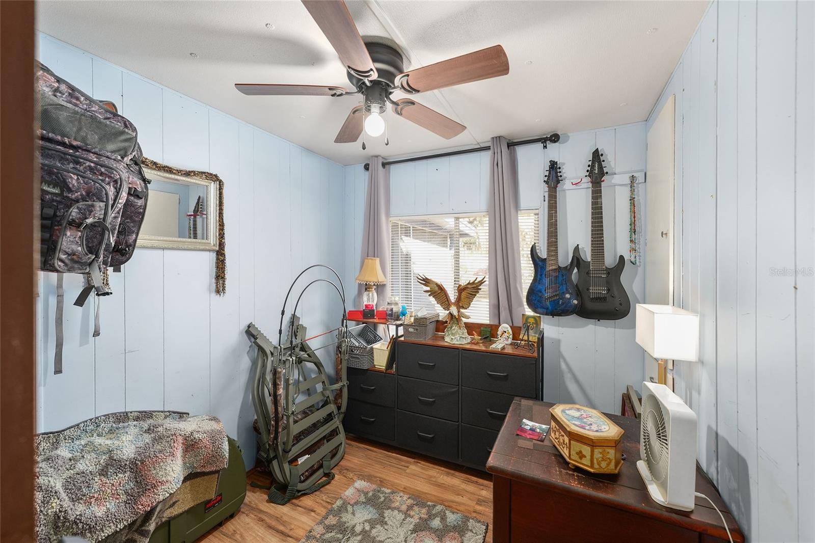 Image 18 of 29 For 18486 52nd Street