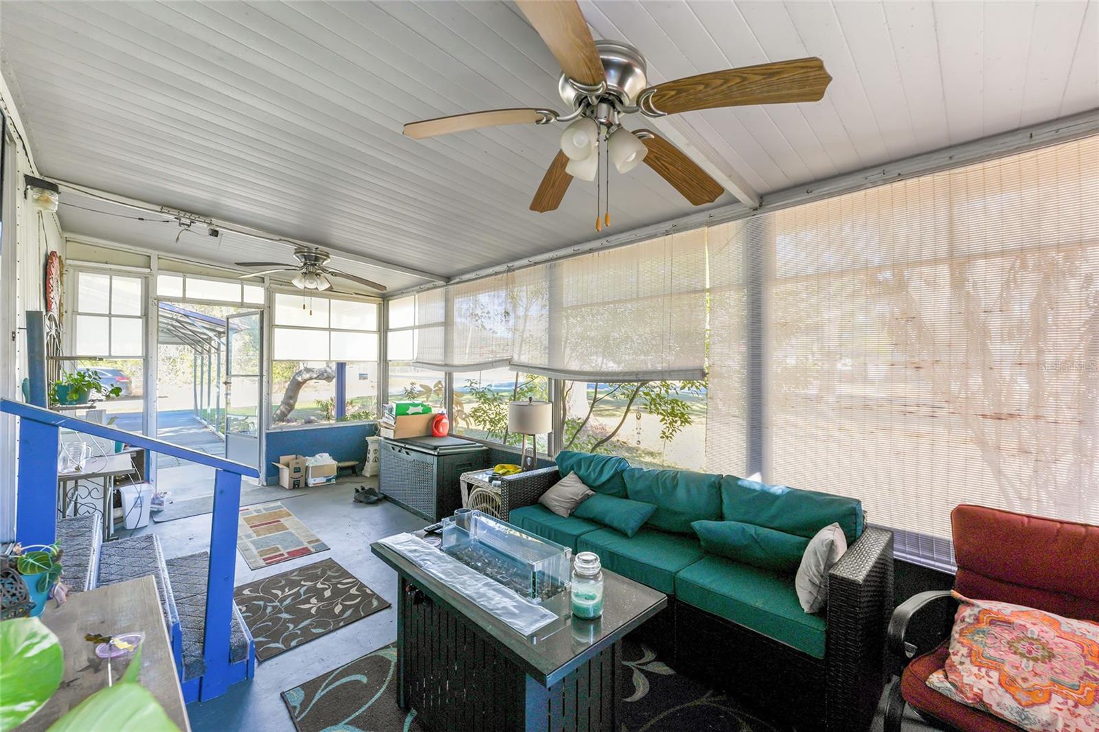 Image 21 of 29 For 18486 52nd Street