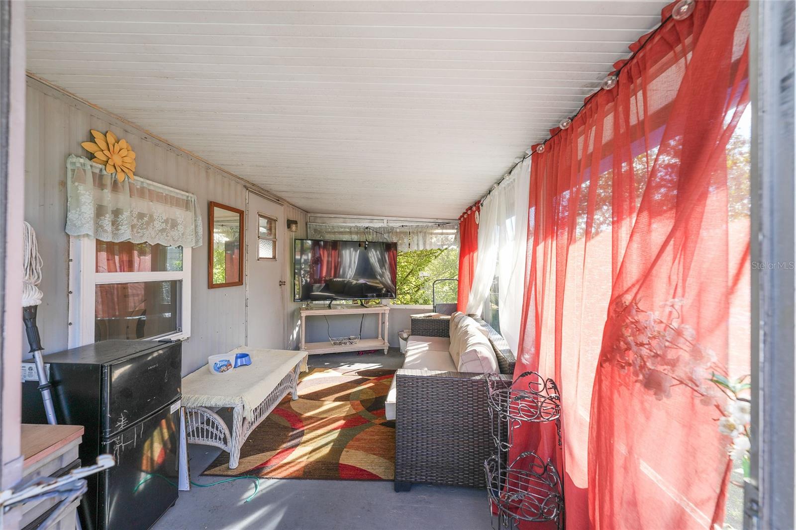 Image 23 of 29 For 18486 52nd Street