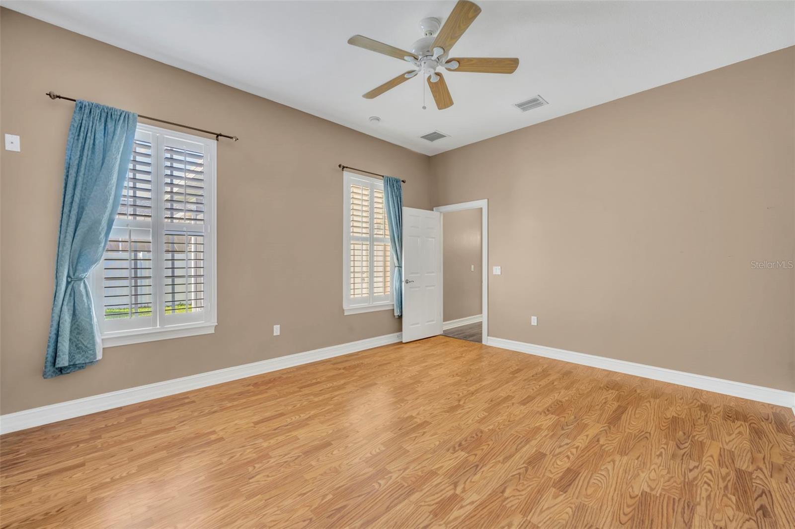 Image 30 of 57 For 4474 Twinview Lane