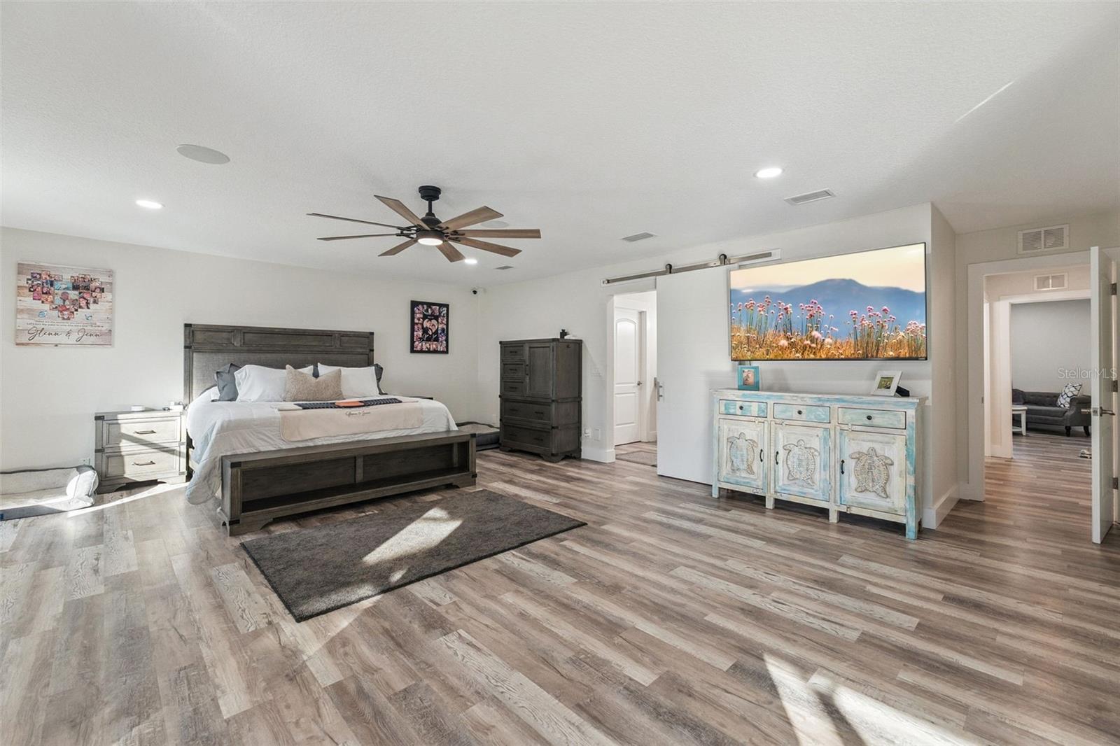 Image 15 of 46 For 2479 Glencoe Road