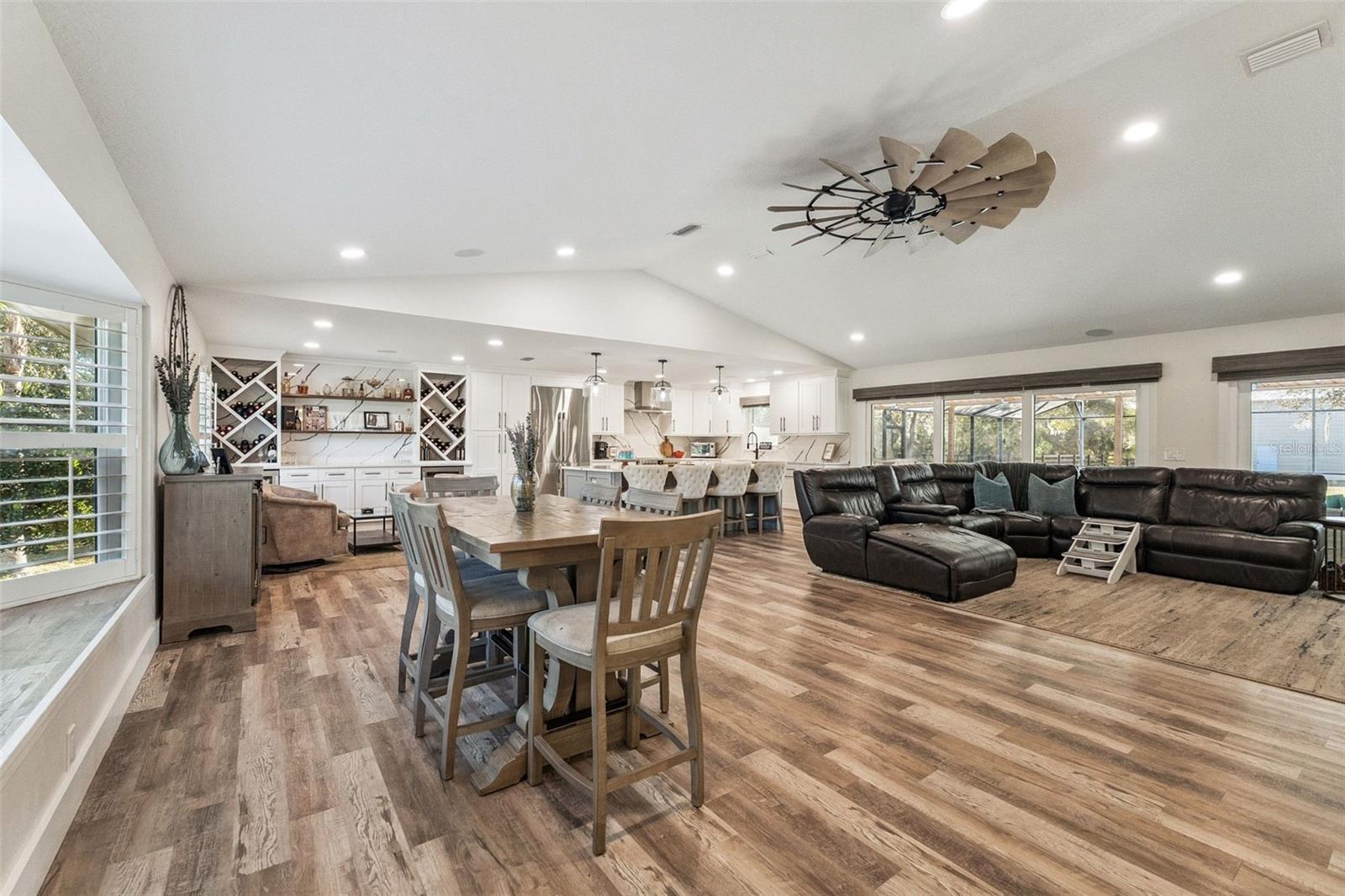 Image 2 of 46 For 2479 Glencoe Road