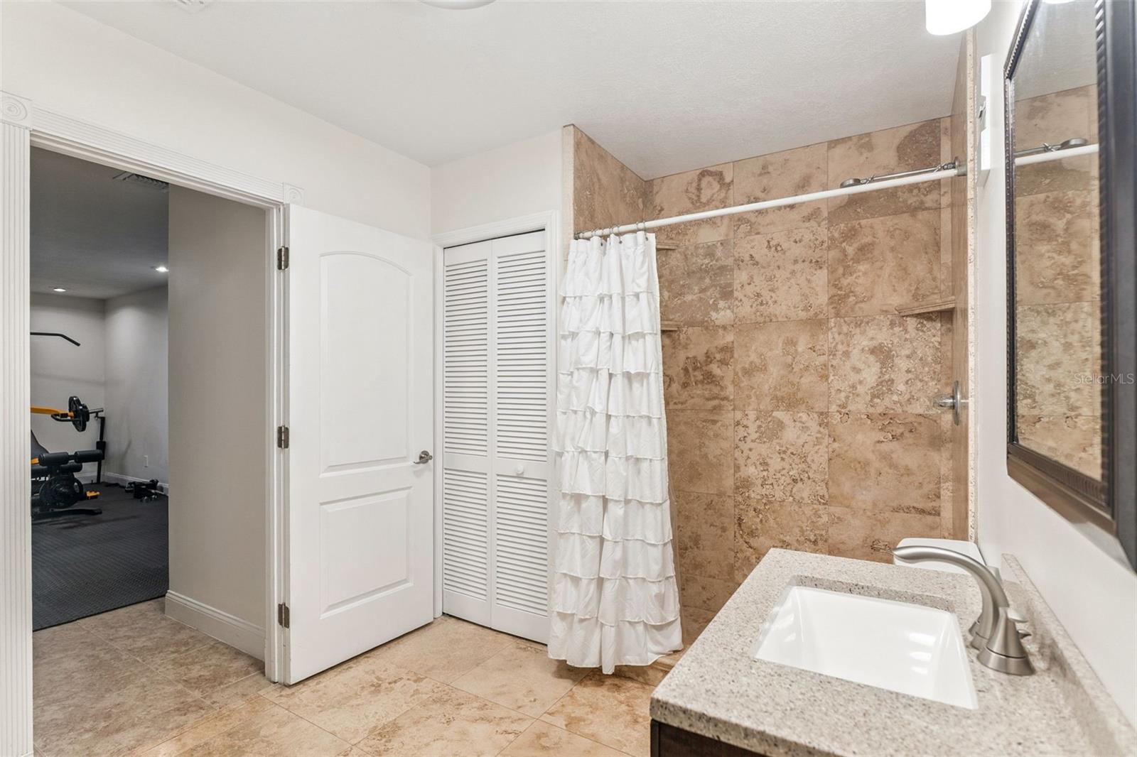 Image 26 of 46 For 2479 Glencoe Road