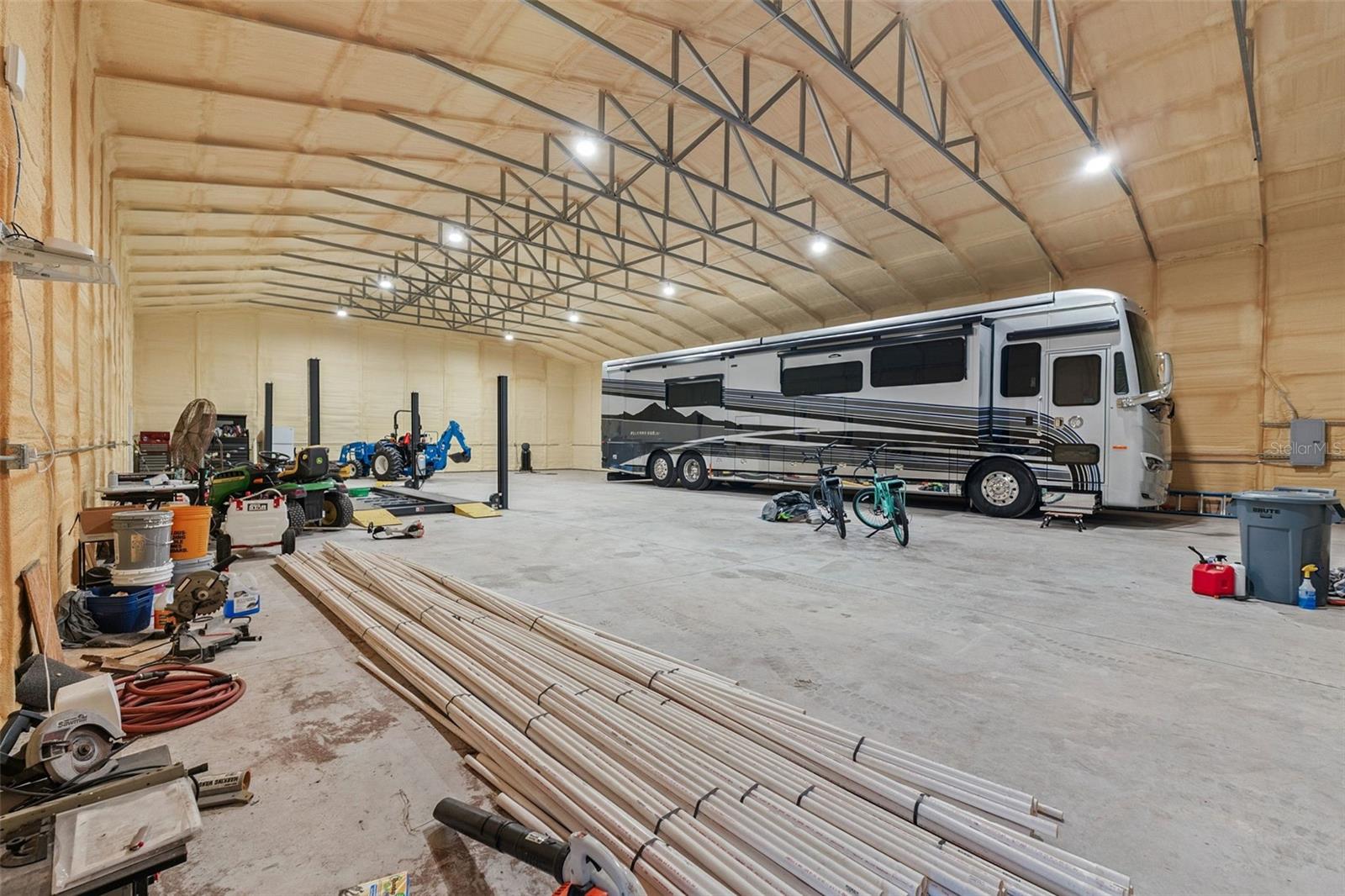 Image 39 of 46 For 2479 Glencoe Road