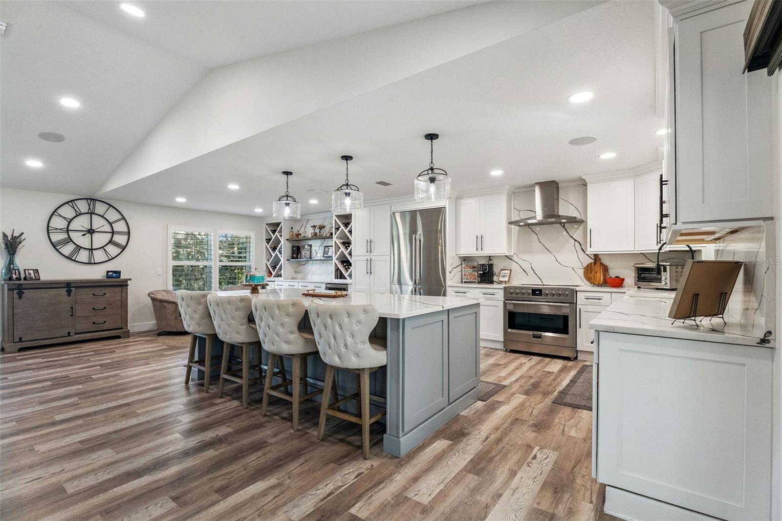 Image 4 of 46 For 2479 Glencoe Road