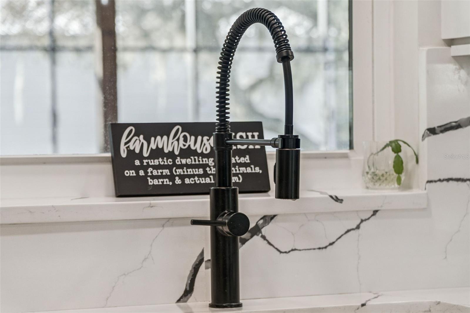 Image 7 of 46 For 2479 Glencoe Road