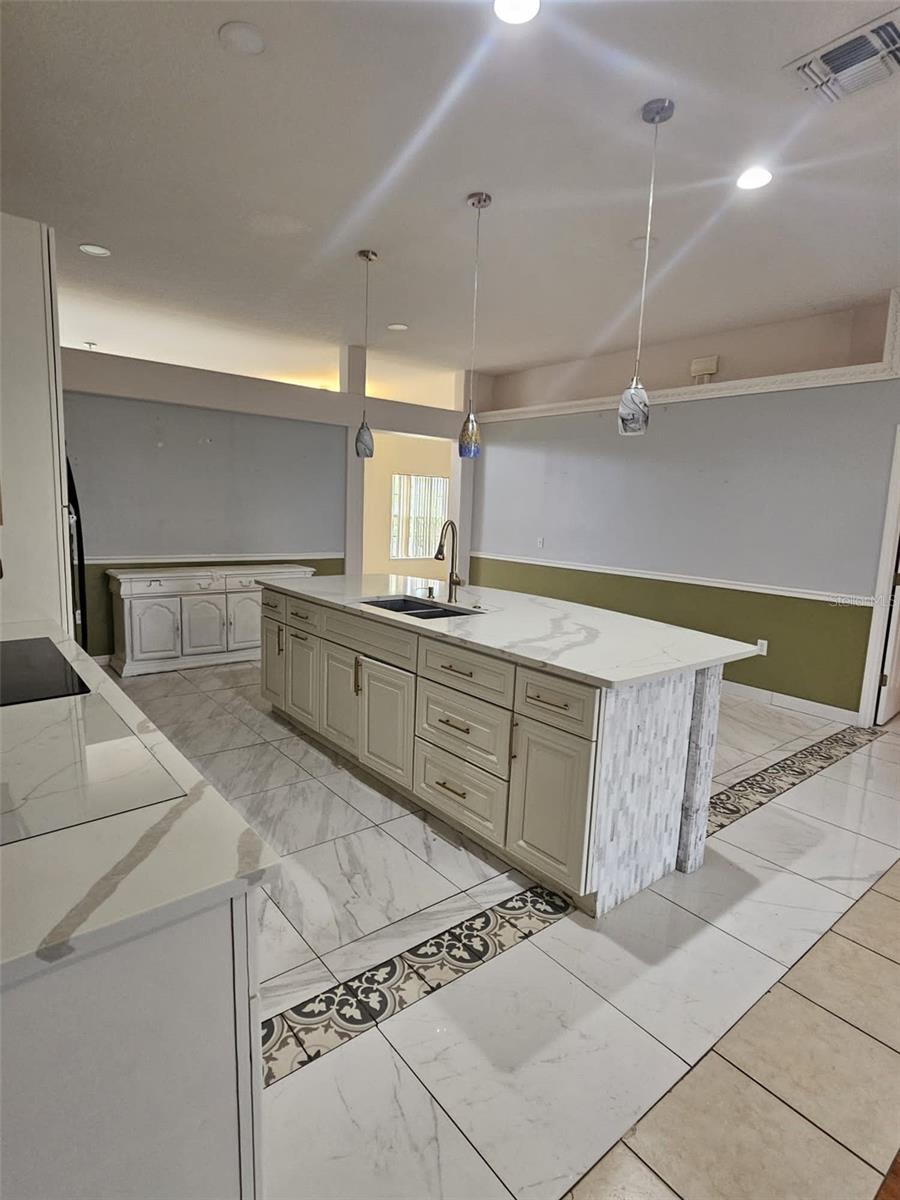 Image 4 of 13 For 807 Massy Court