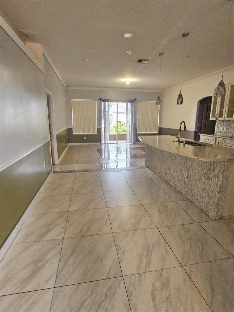 Image 7 of 13 For 807 Massy Court