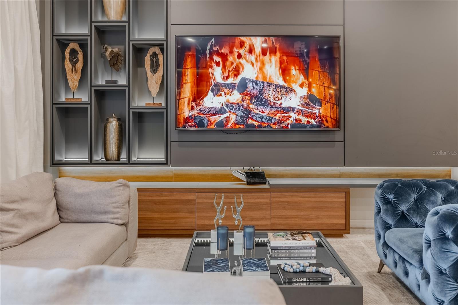 Image 2 of 100 For 2126 Lelani Circle