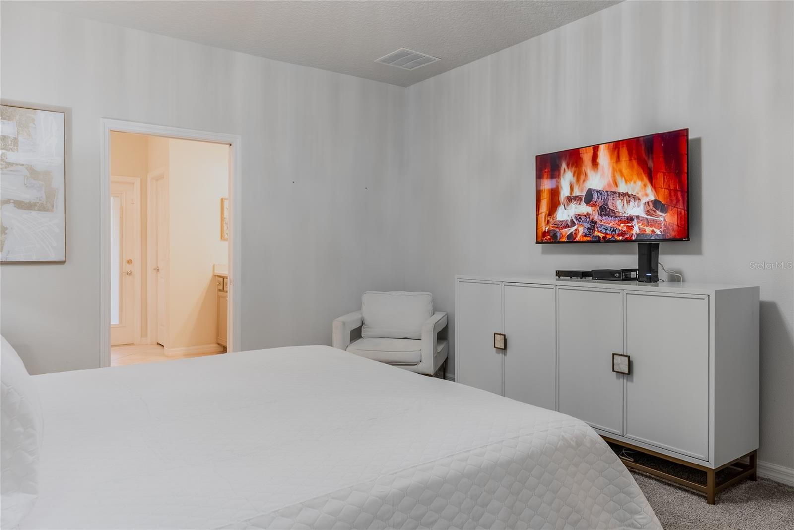 Image 29 of 100 For 2126 Lelani Circle