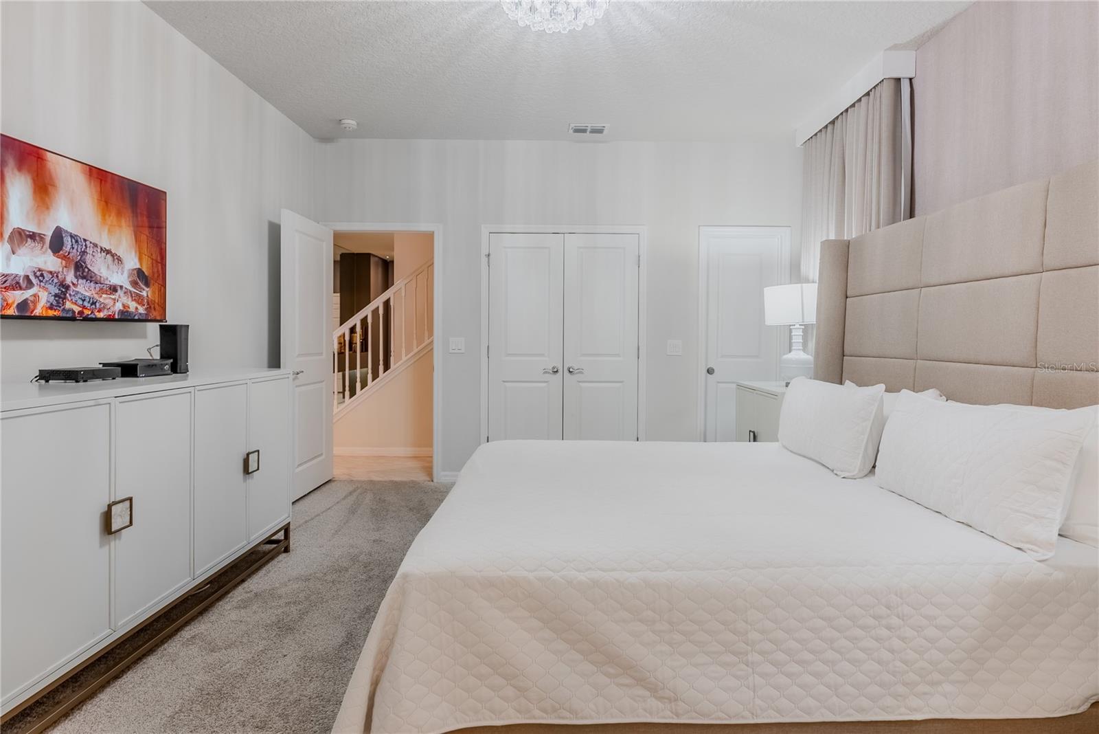 Image 31 of 100 For 2126 Lelani Circle