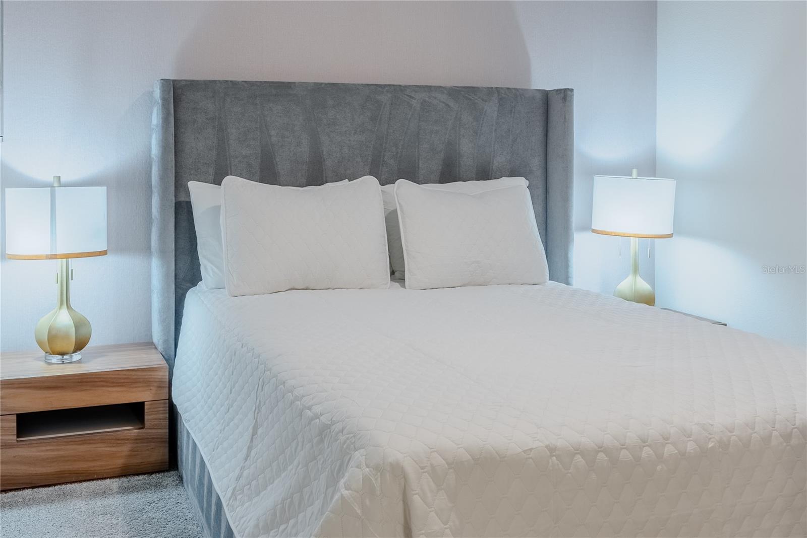 Image 43 of 100 For 2126 Lelani Circle