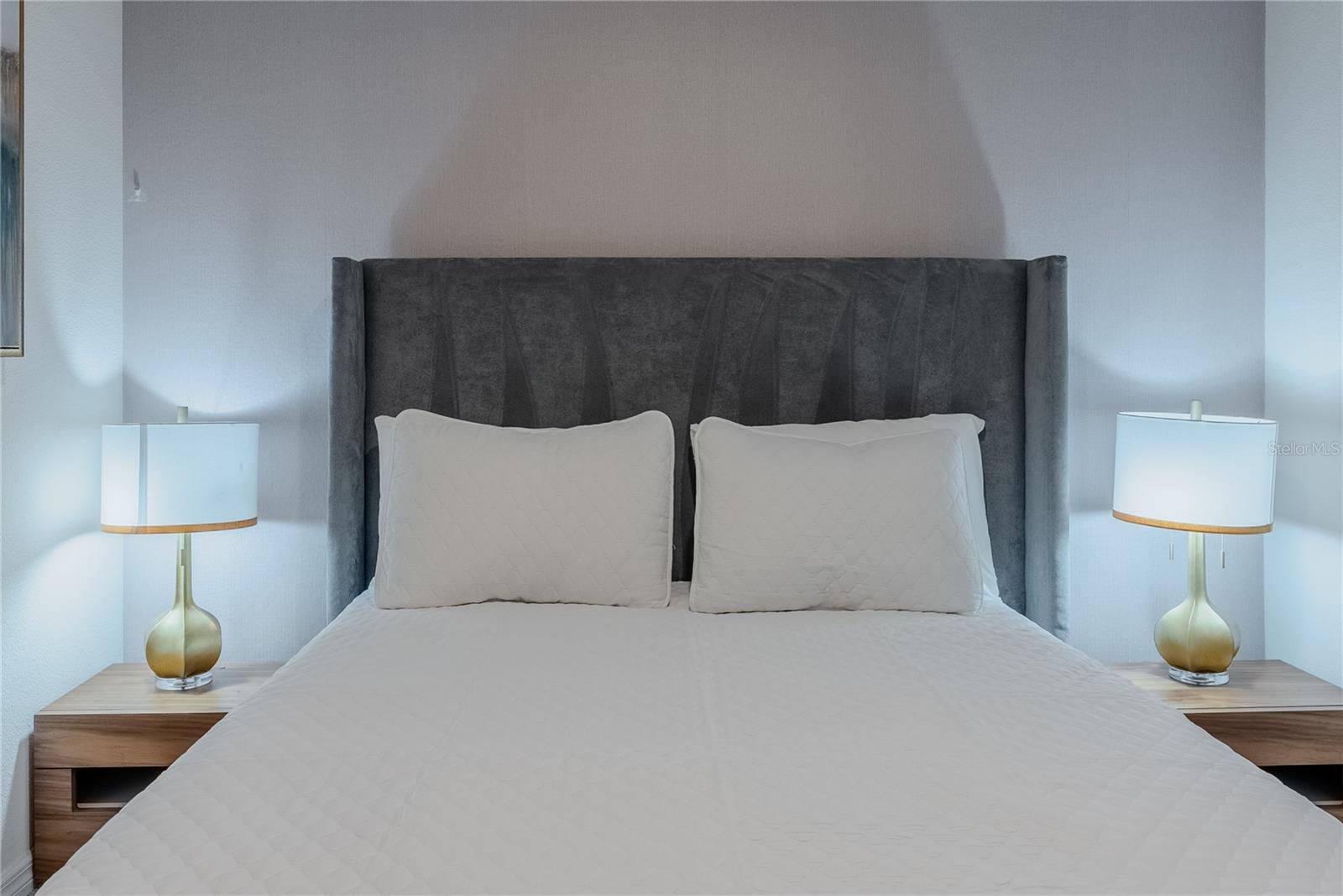 Image 44 of 100 For 2126 Lelani Circle