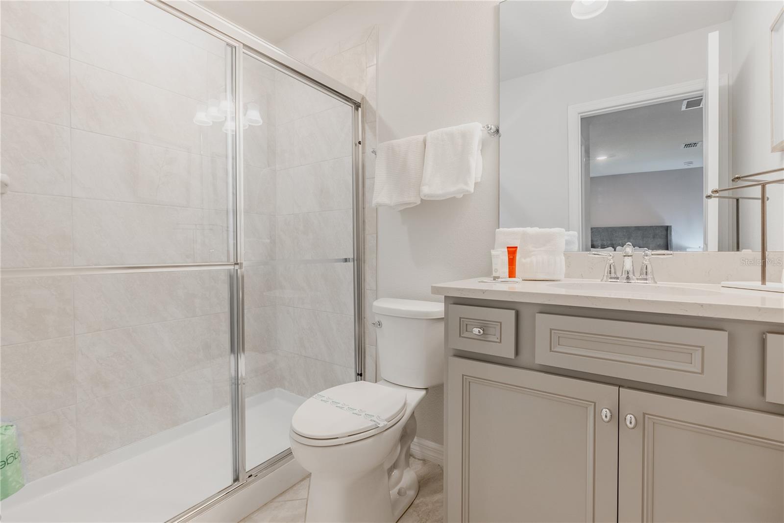 Image 46 of 100 For 2126 Lelani Circle