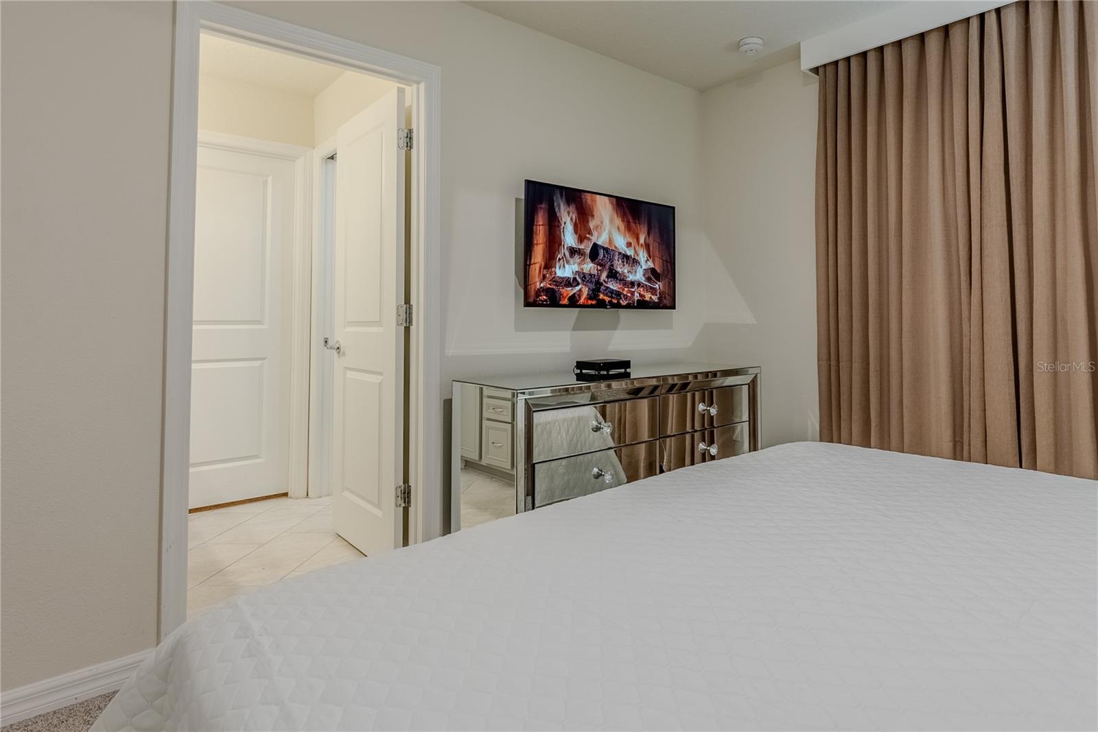 Image 59 of 100 For 2126 Lelani Circle