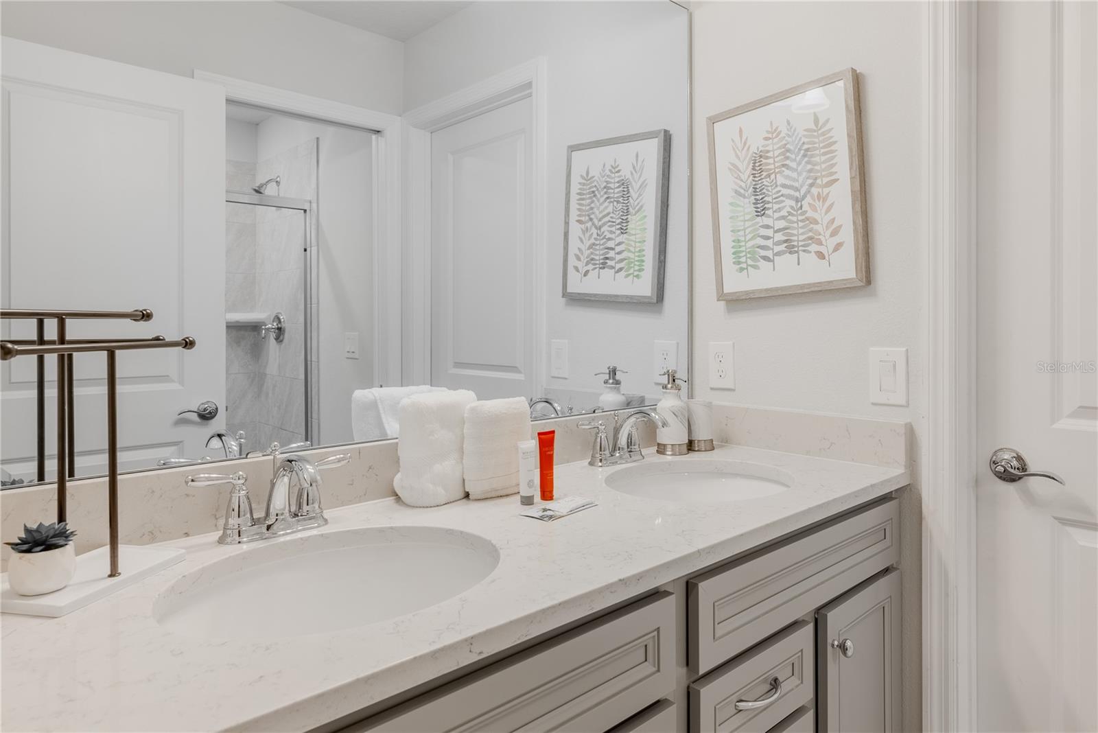 Image 61 of 100 For 2126 Lelani Circle