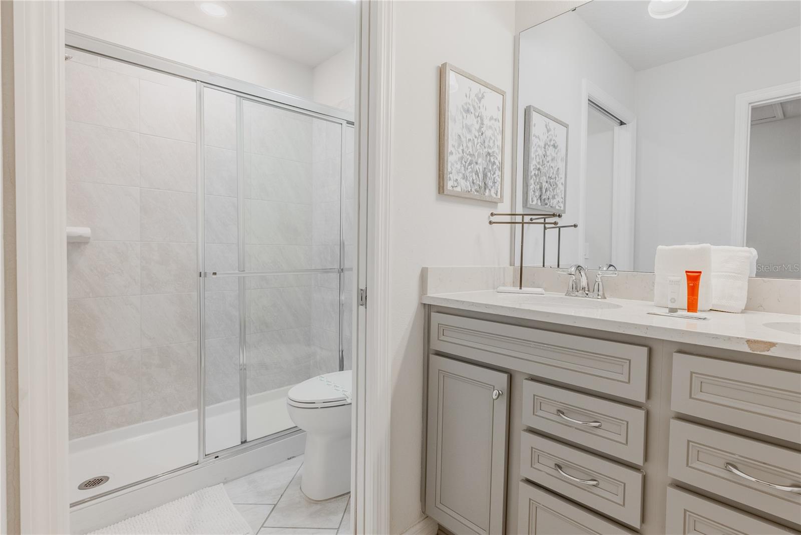 Image 69 of 100 For 2126 Lelani Circle