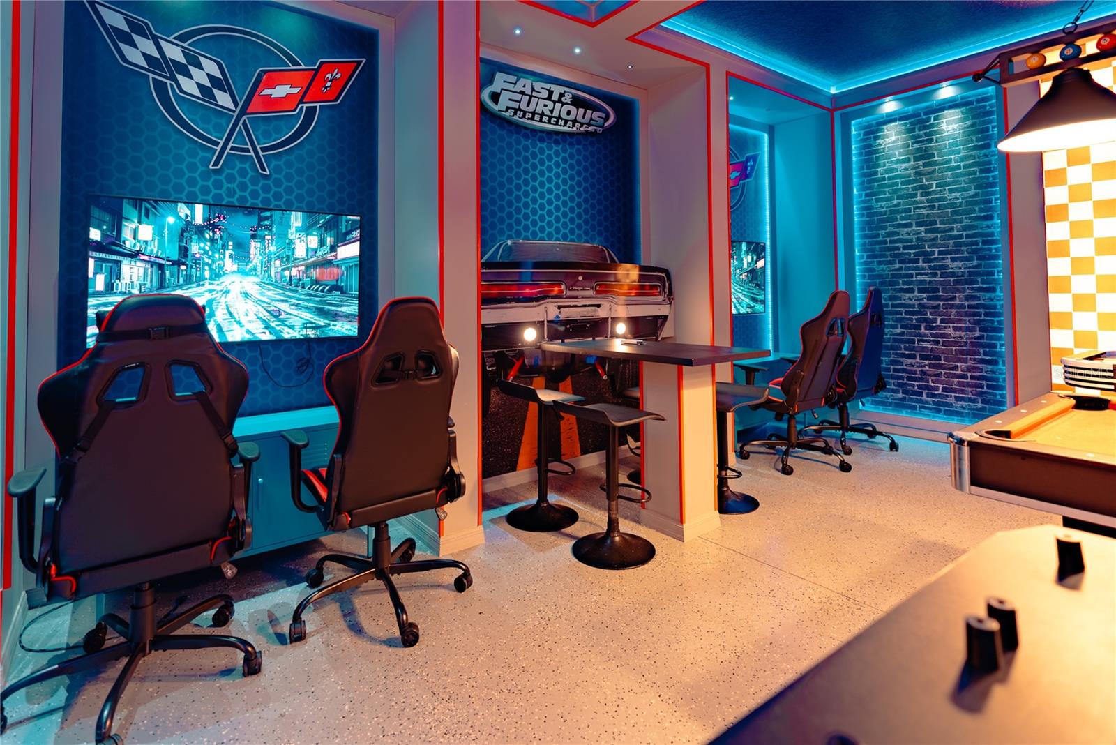 Image 93 of 100 For 2126 Lelani Circle