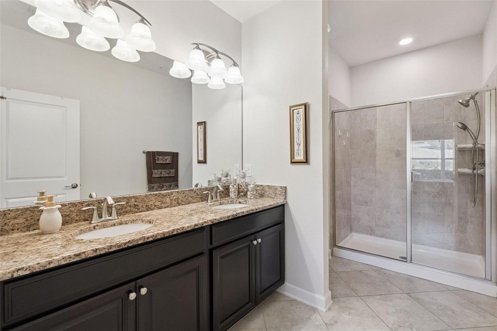 Image 30 of 62 For 3628 Solana Circle C