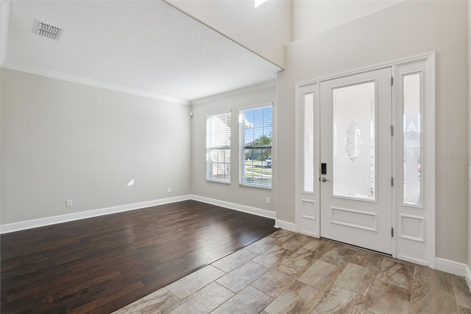 Image 17 of 56 For 14553 Driftwood Court