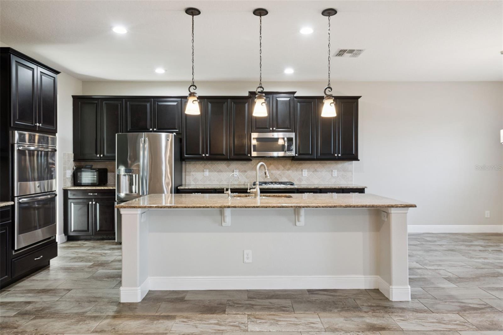 Image 23 of 56 For 14553 Driftwood Court