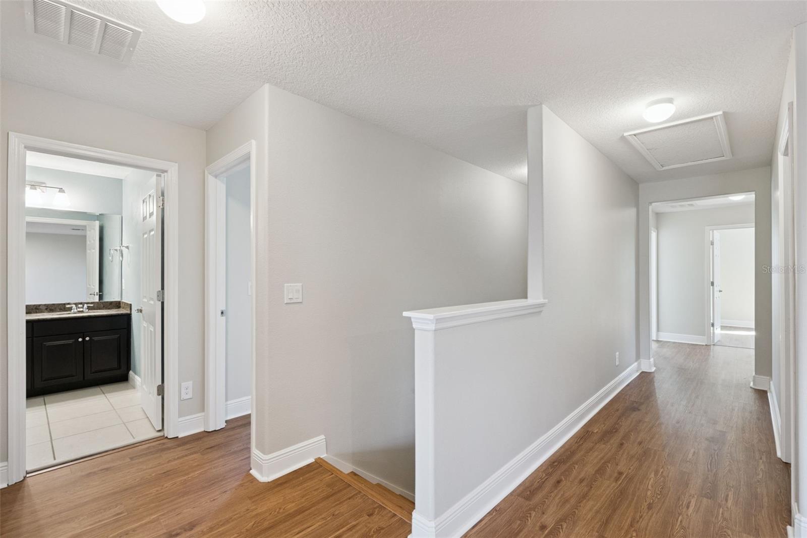 Image 29 of 56 For 14553 Driftwood Court