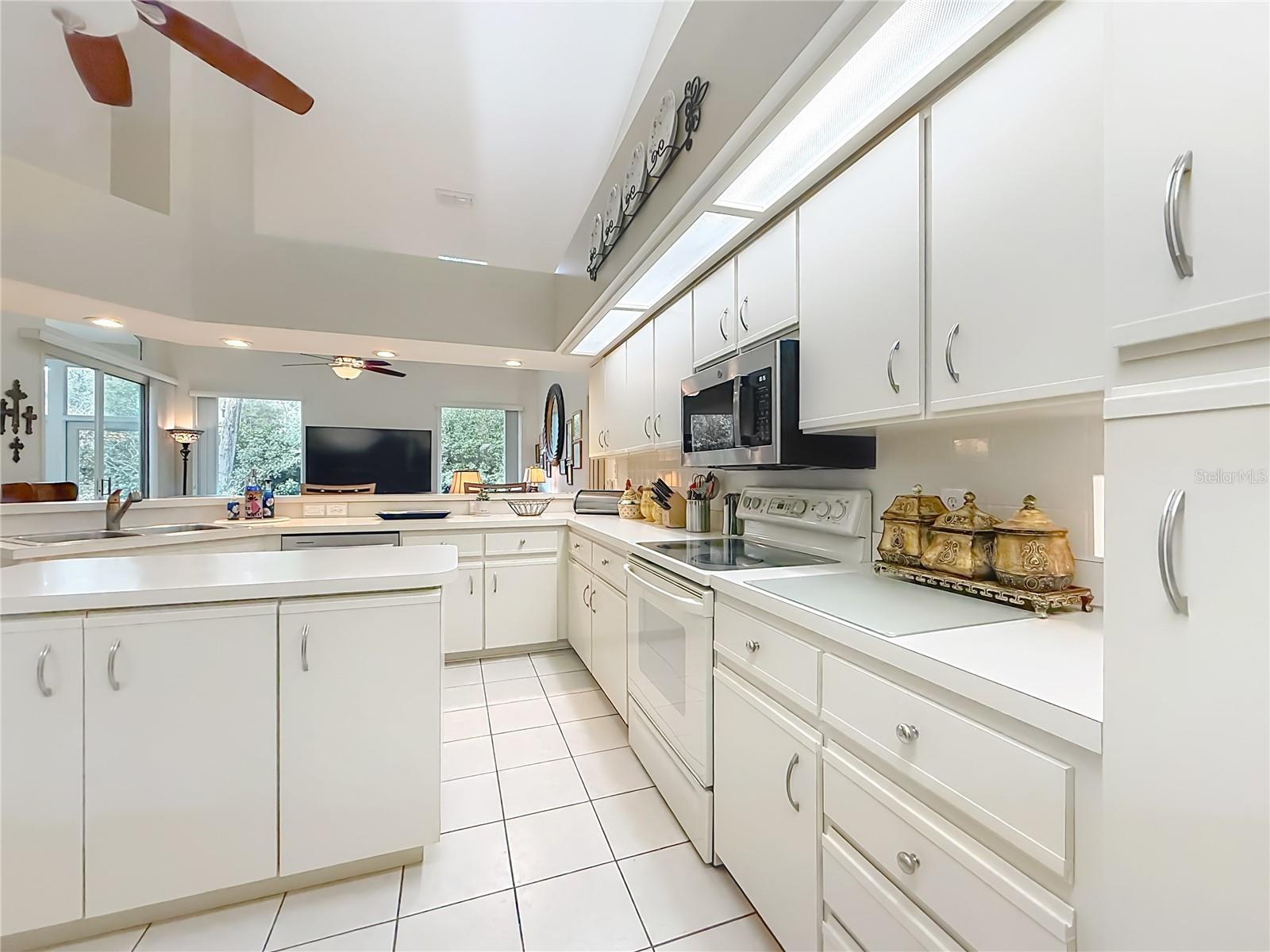 Image 14 of 66 For 8870 191st Circle