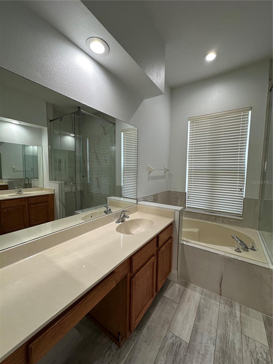 Image 15 of 80 For 10576 Angler Court