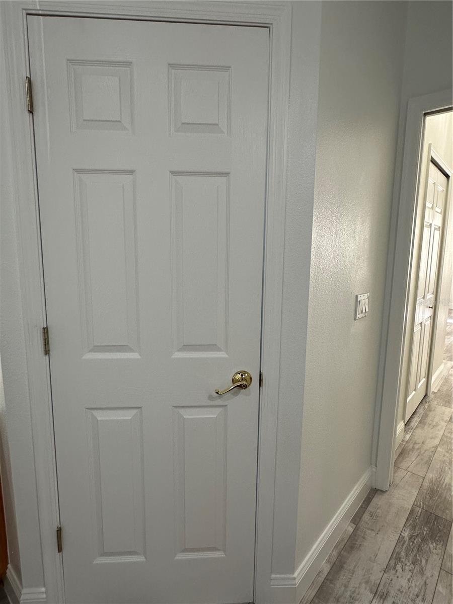 Image 17 of 80 For 10576 Angler Court