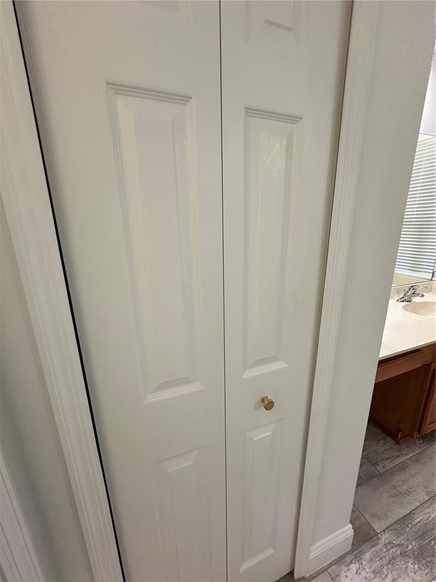 Image 23 of 80 For 10576 Angler Court