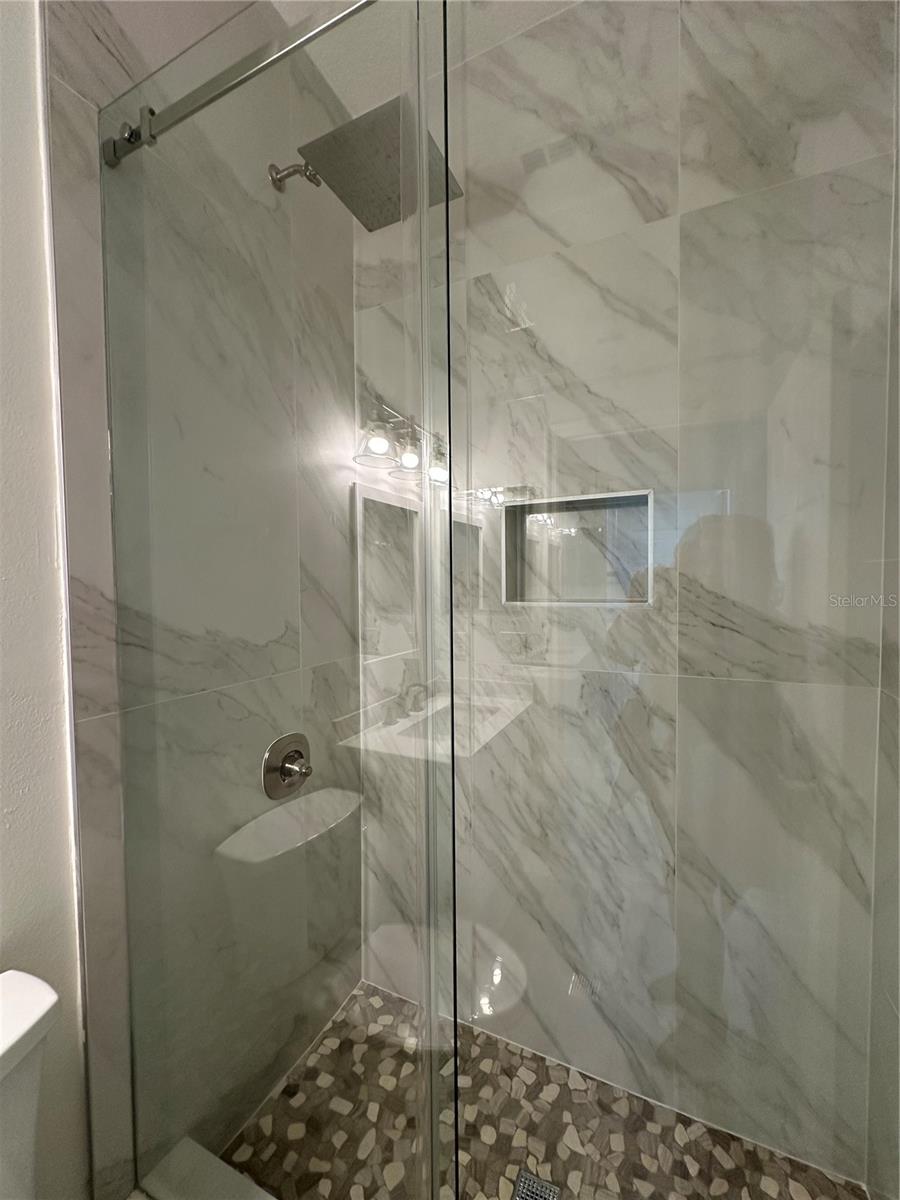 Image 27 of 80 For 10576 Angler Court