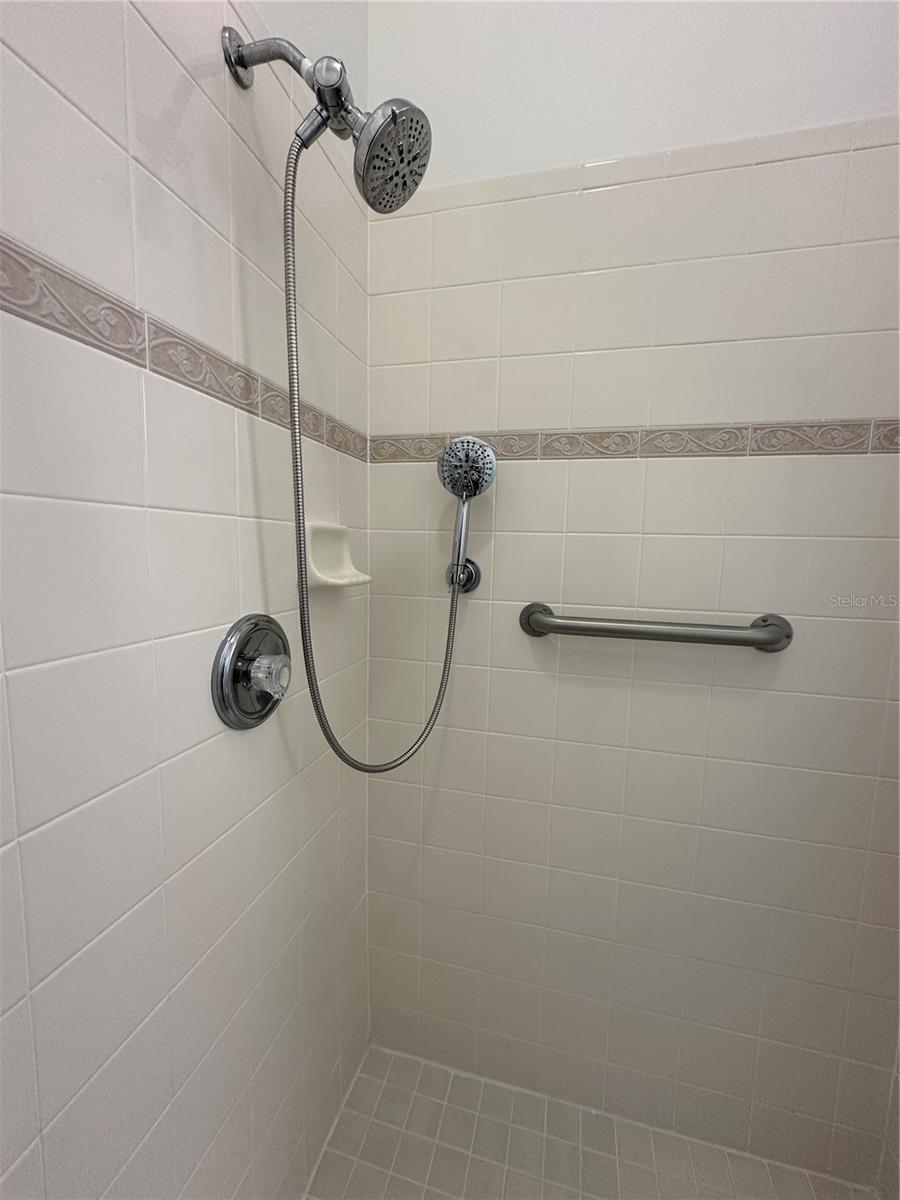 Image 36 of 80 For 10576 Angler Court