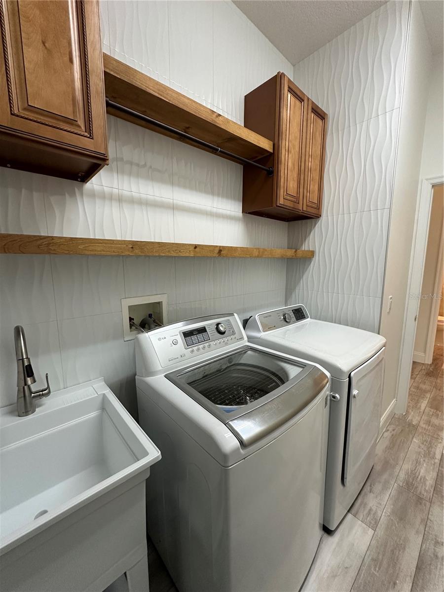 Image 57 of 80 For 10576 Angler Court