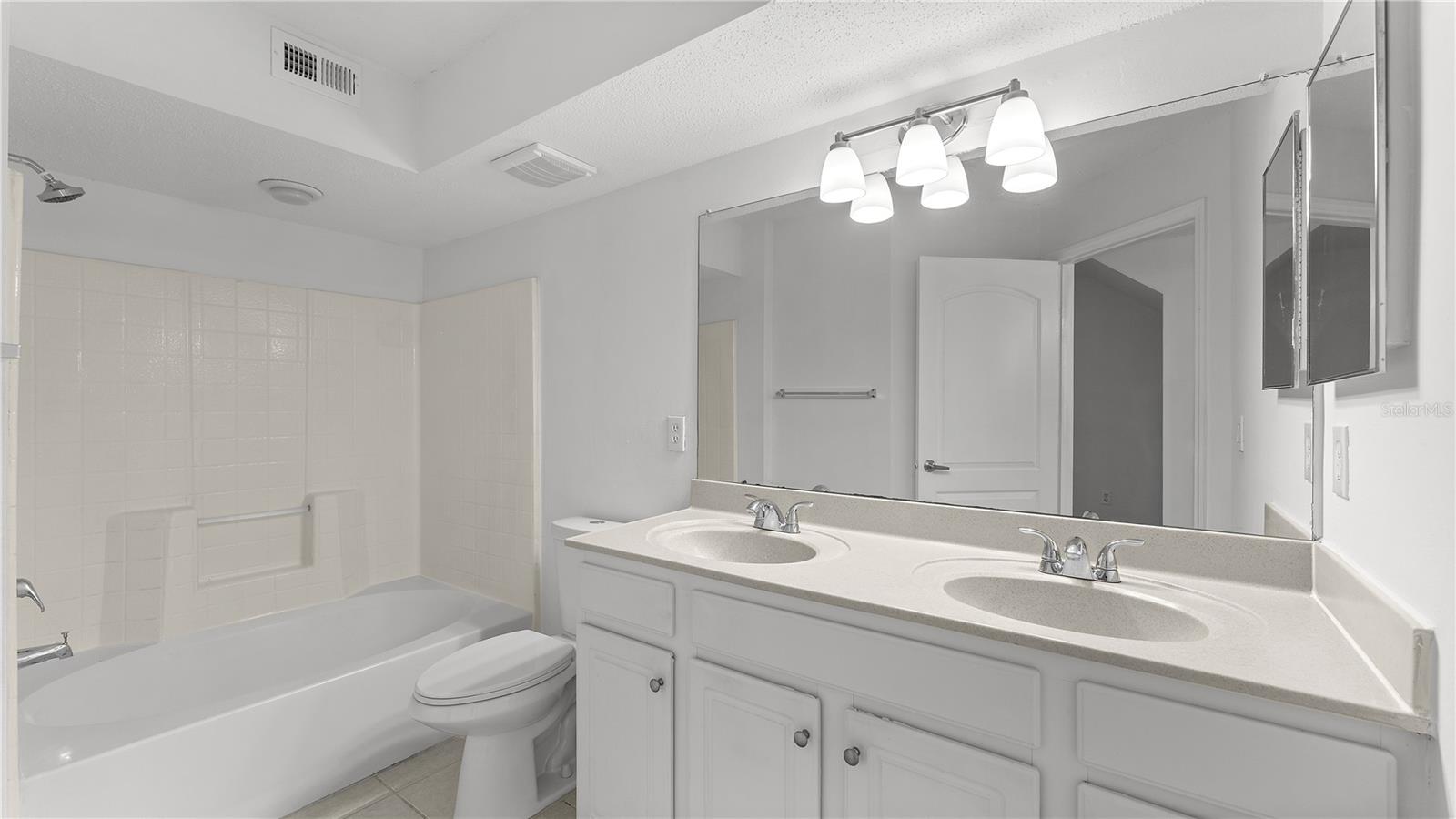 Image 19 of 22 For 12204 Wild Iris Way 103